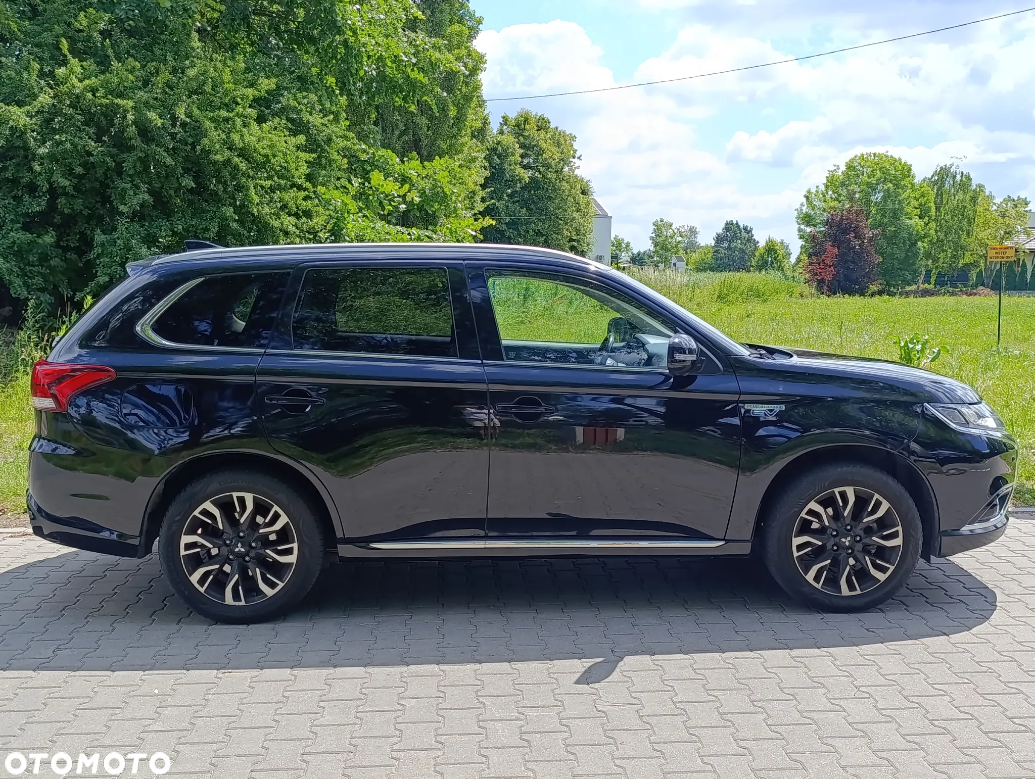 Mitsubishi Outlander - 7