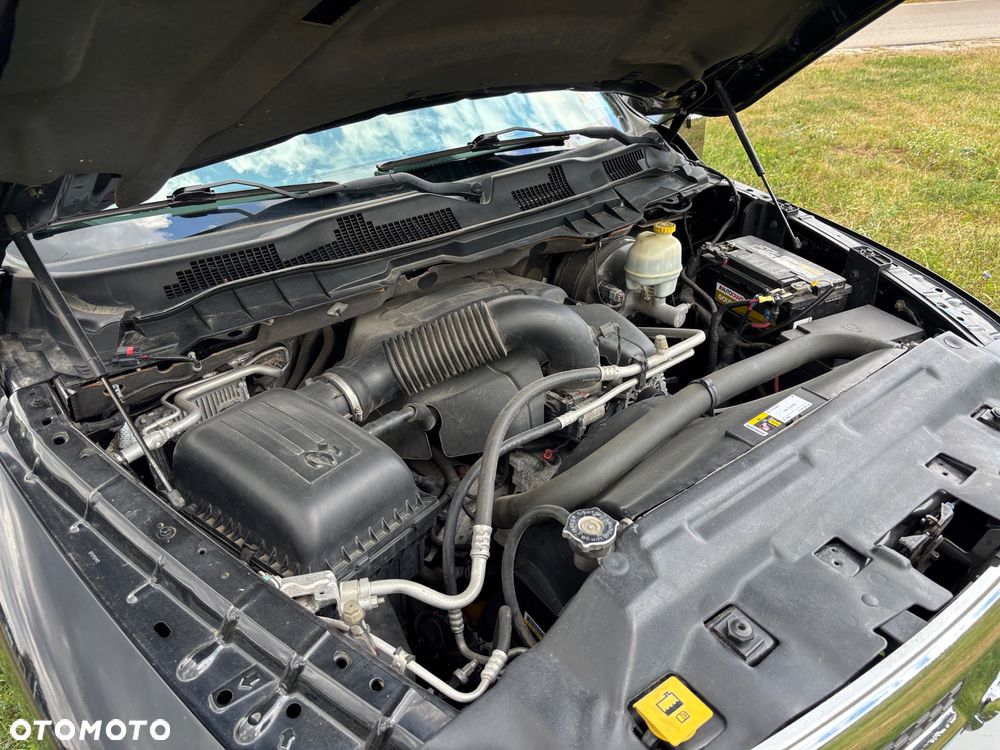 Dodge RAM 1500 5.7 4x4 - 30
