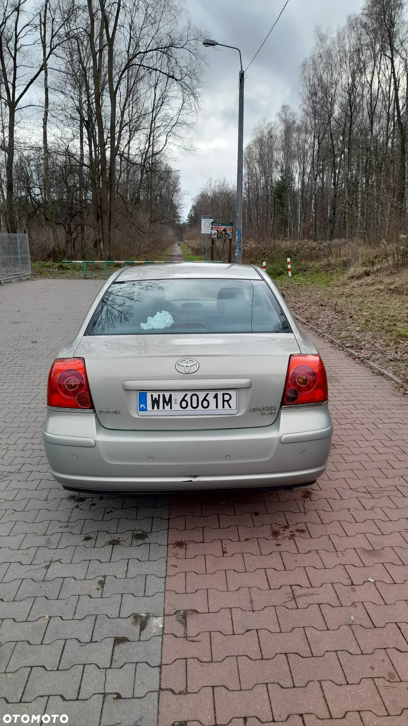 Toyota Avensis 2.0 D-4D Sol - 4