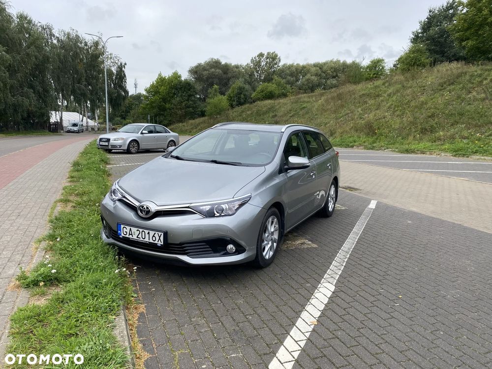 Toyota Auris 1.6 Active - 9