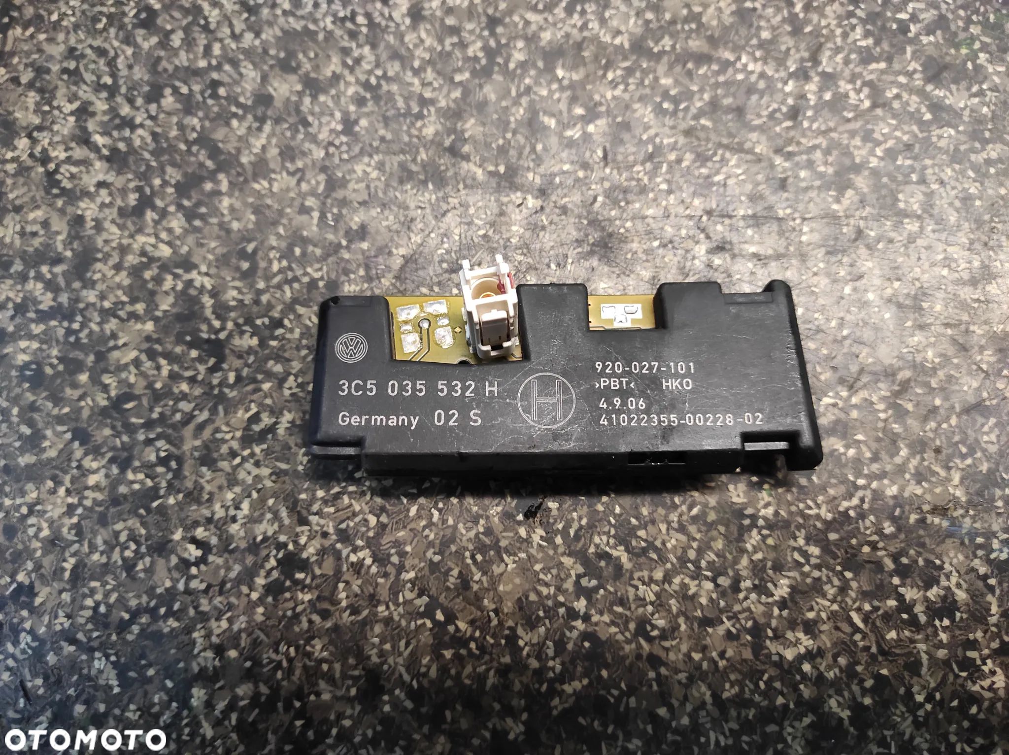 WZMACNIACZ RADIA MODUŁ AUDIO ANTENY 3C5035532H VW PASSAT B6 SEDAN WYSYŁKA !!!!! - 1