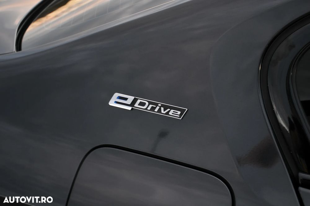 BMW Seria 5 530e xDrive AT PHEV - 35