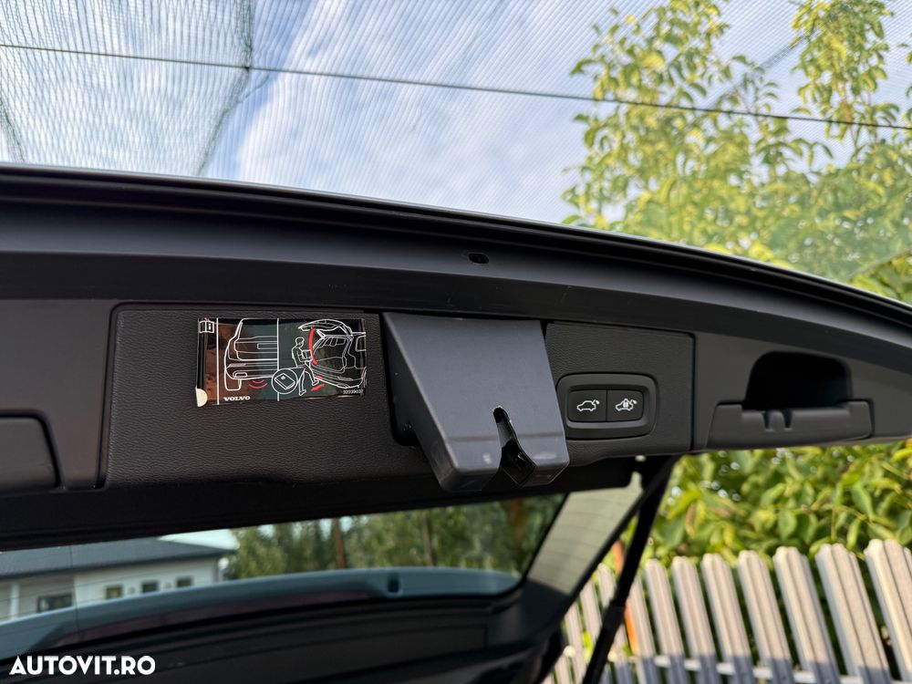 Volvo XC 60 D4 Geartronic RDesign - 12