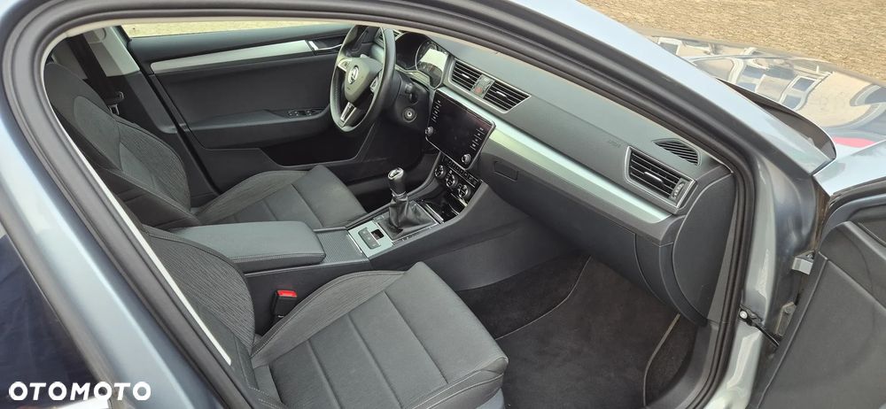 Skoda Superb 1.5 TSI ACT Style - 6