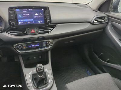 Hyundai i30 1.5 110CP M/T Highway - 6