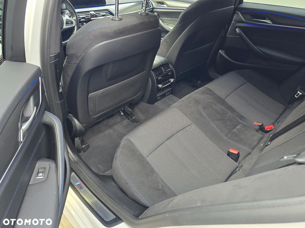 BMW Seria 5 520d M Sport Edition - 7