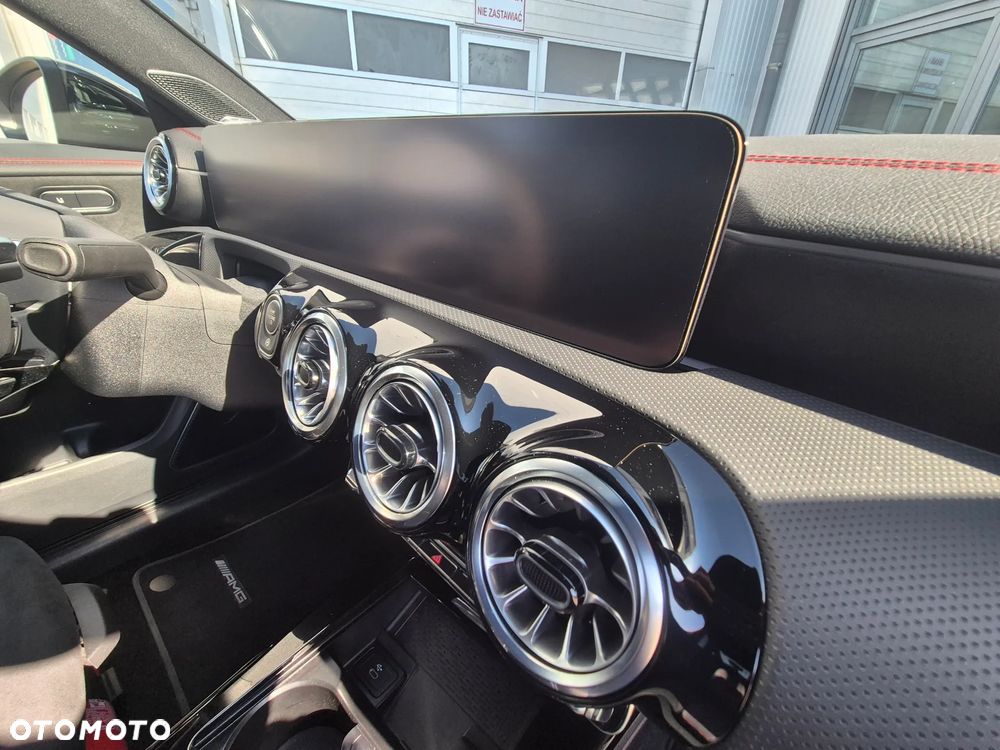 Mercedes-Benz CLA AMG 45 S 4-Matic+ 8G-DCT - 21