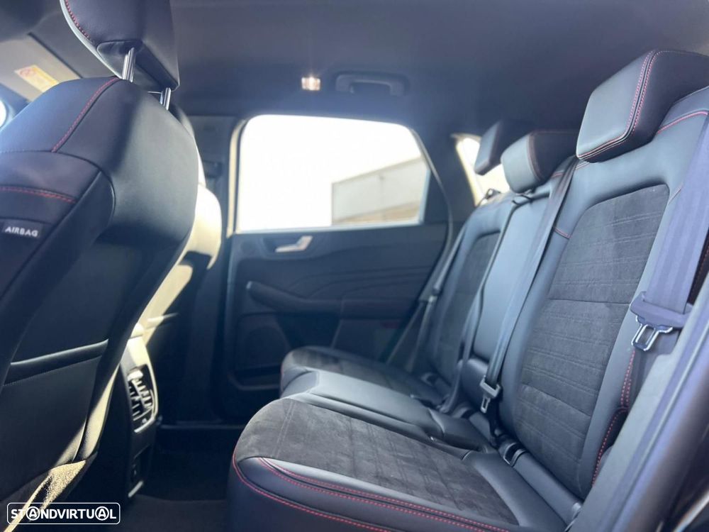 Ford Kuga 2.5 PHEV ST-Line - 8