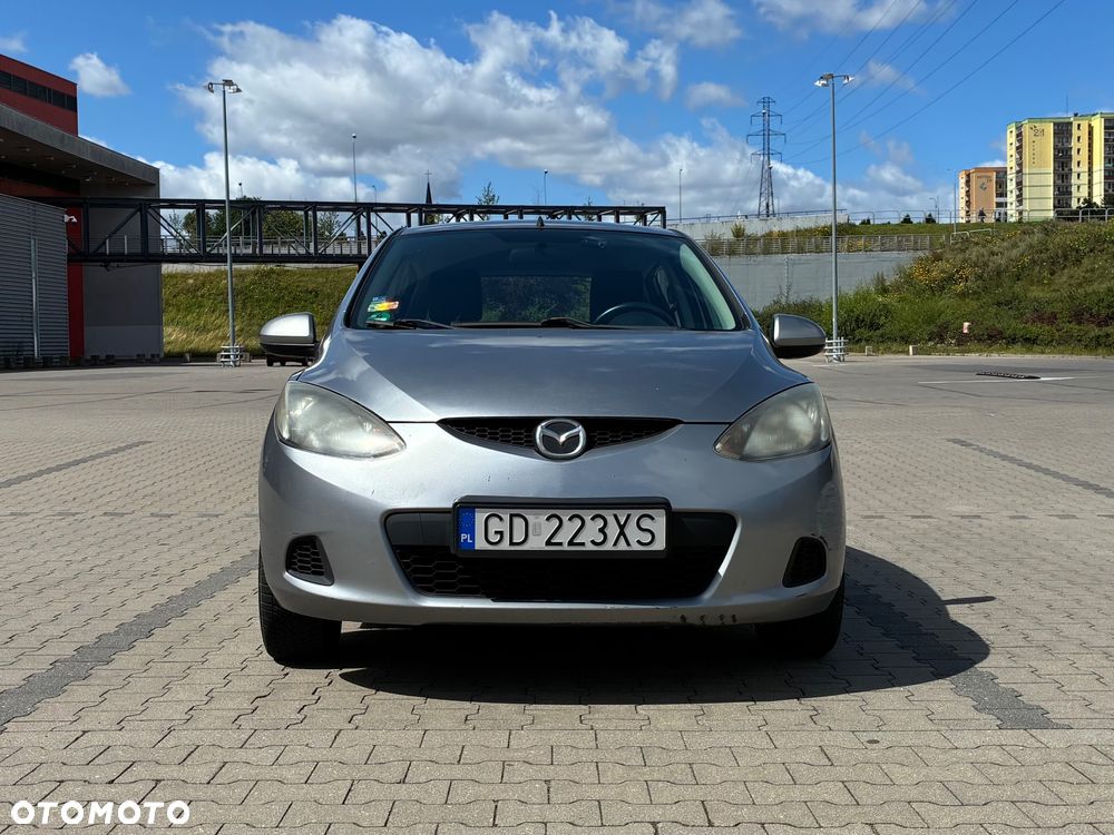 Mazda 2 - 8
