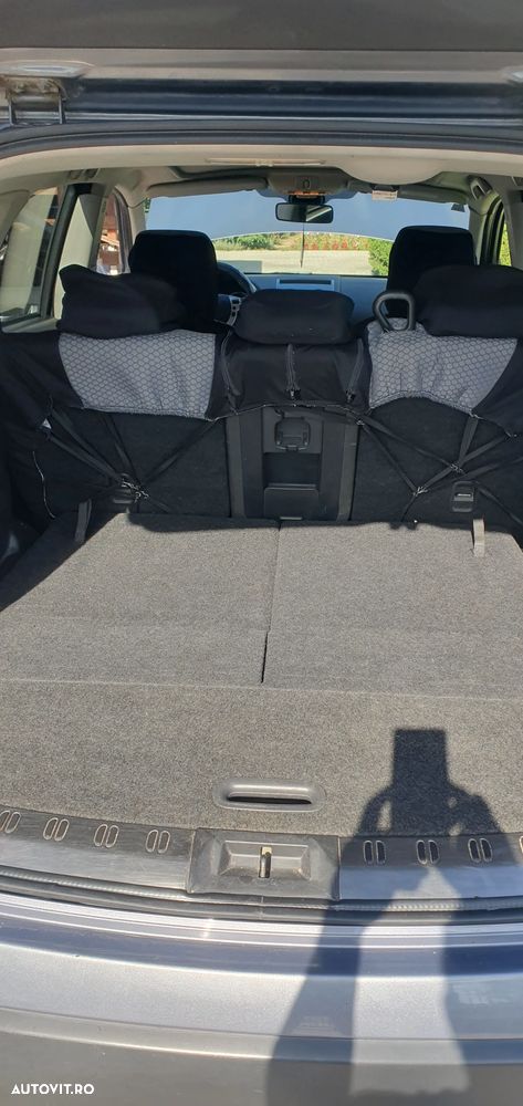 Nissan Qashqai+2 - 11