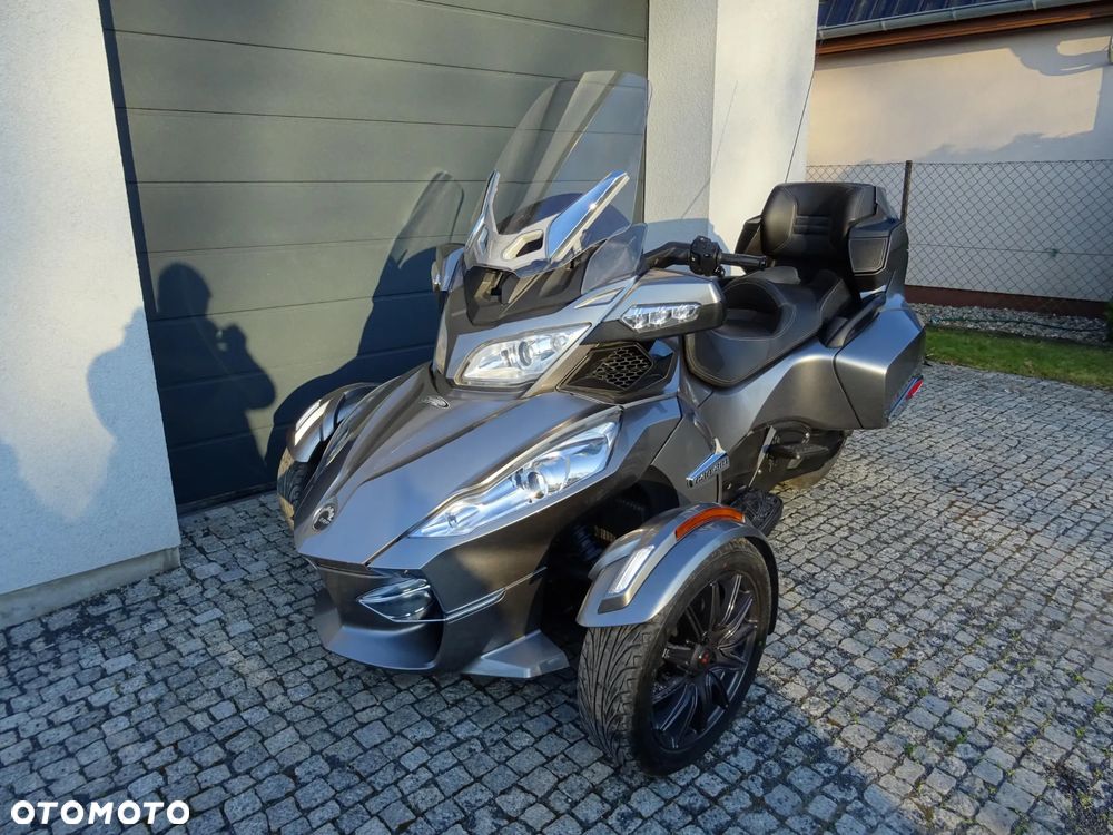 Can-Am Spyder - 6