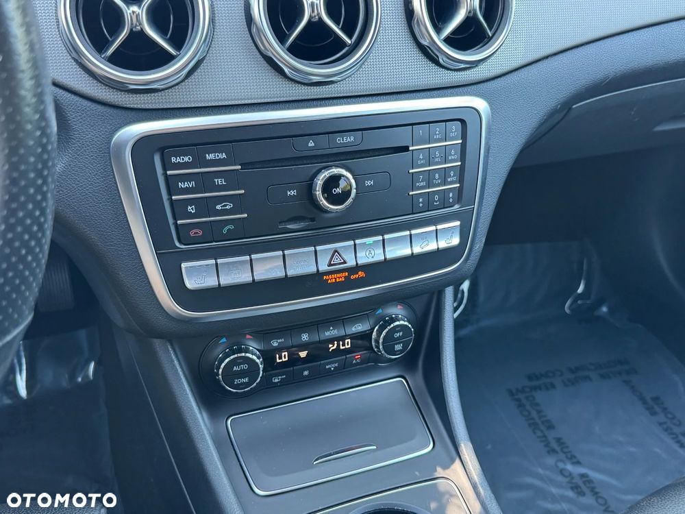 Mercedes-Benz GLA 250 4Matic 7G-DCT AMG Line - 26