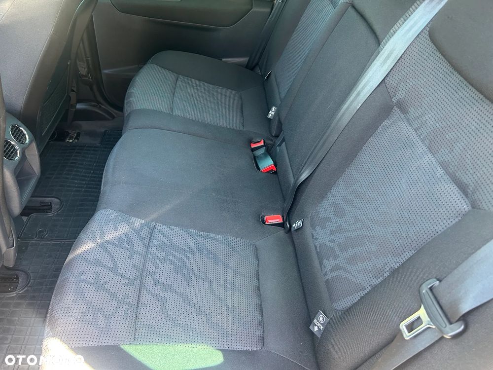 Peugeot 3008 1.6 HDi Trendy - 6