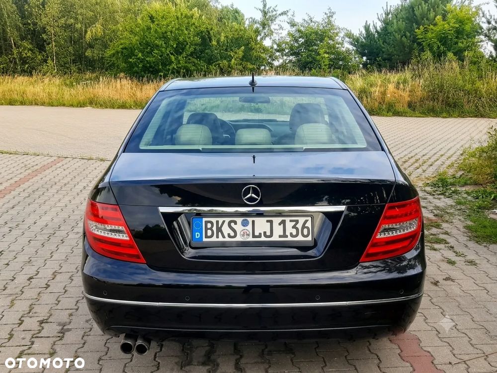 Mercedes-Benz Klasa C 180 CGI Automatik BlueEFFICIENCY - 6