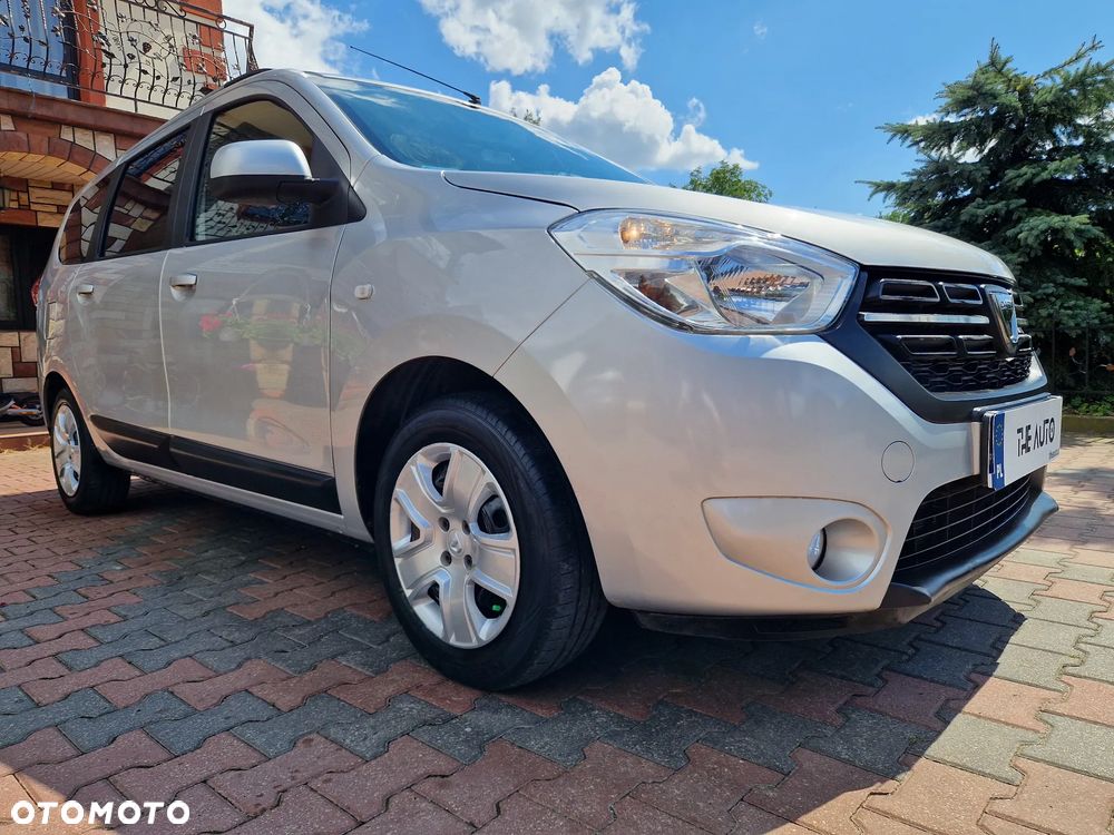 Dacia Lodgy 1.6 SCe Laureate S&S - 11