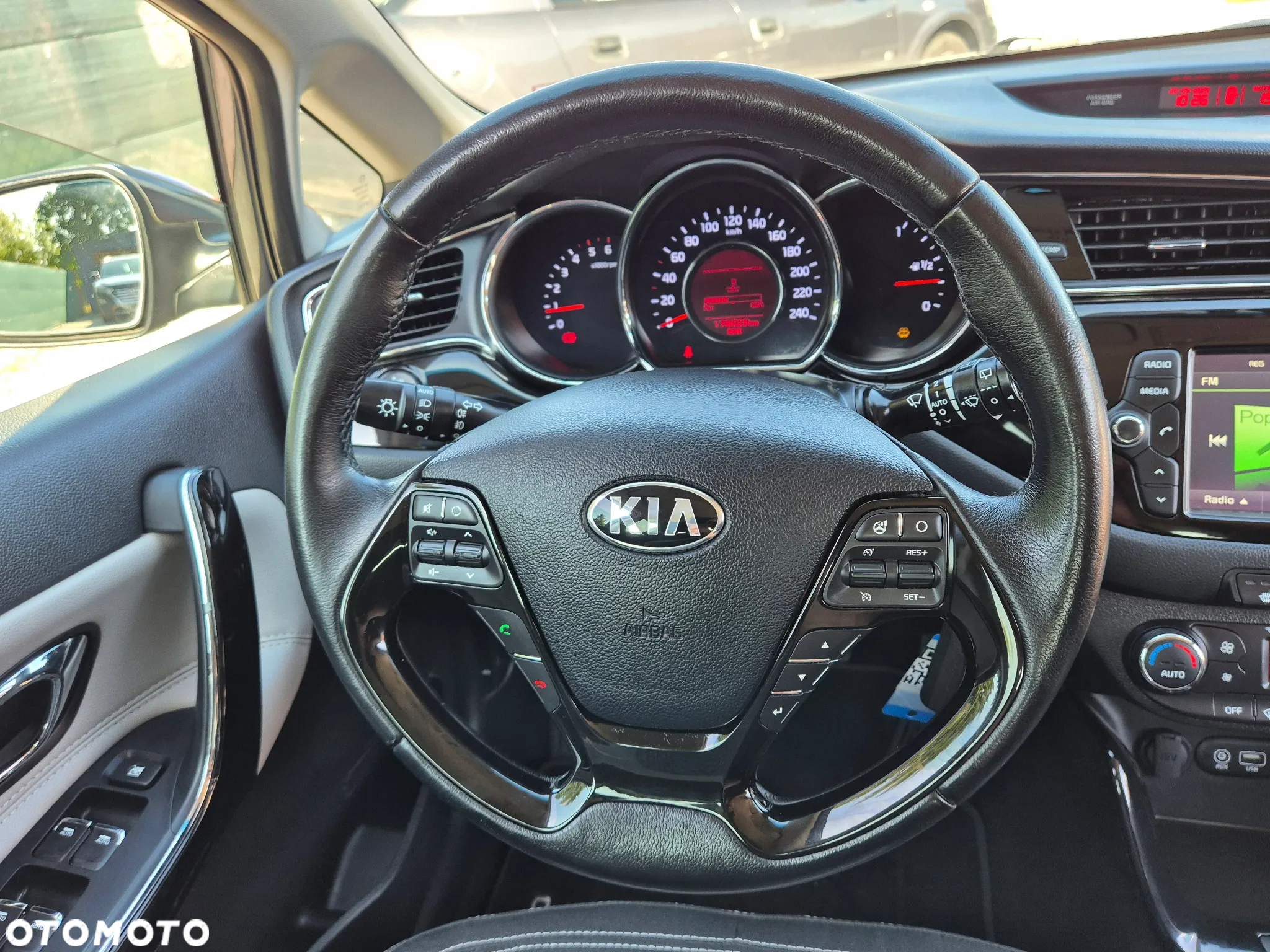 Kia Ceed 1.6 CRDi 136 ISG Platinum Edition - 33