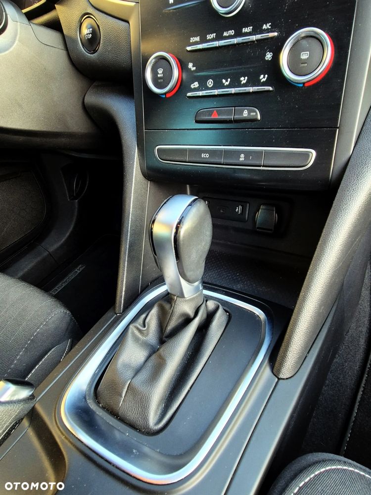 Renault Megane 1.3 TCe FAP Limited EDC - 13