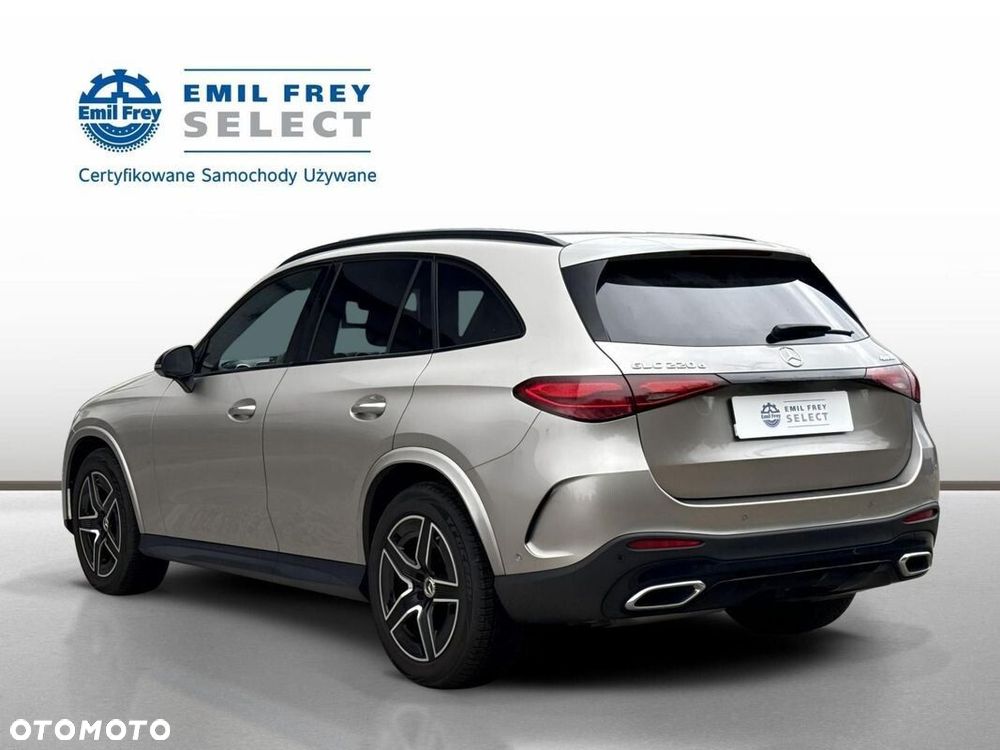Mercedes-Benz GLC - 4