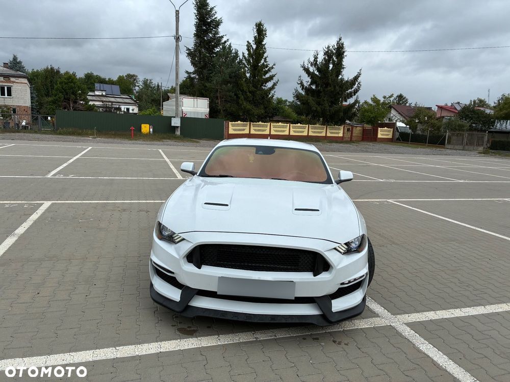 Ford Mustang - 10