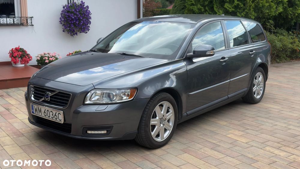 Volvo V50