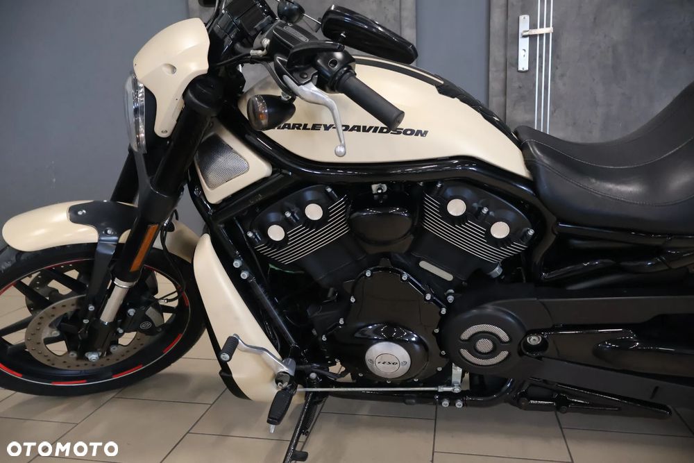 Harley-Davidson V-Rod Night Rod - 32