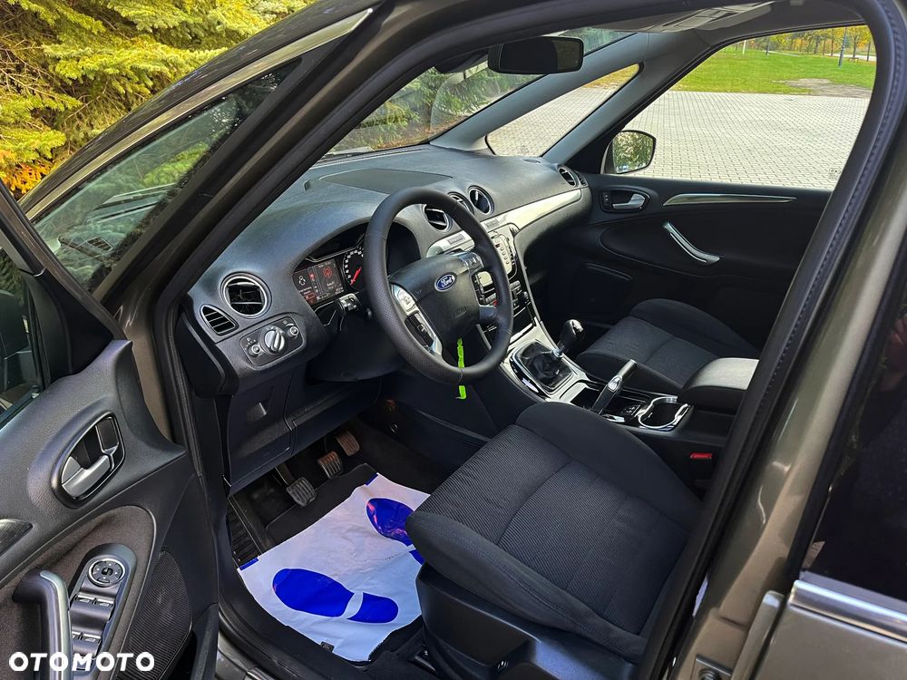 Ford S-Max - 7