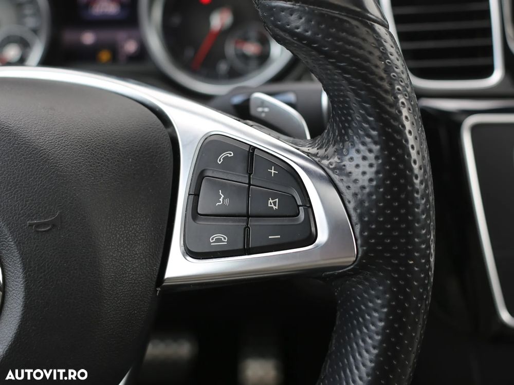 Mercedes-Benz GLE - 19