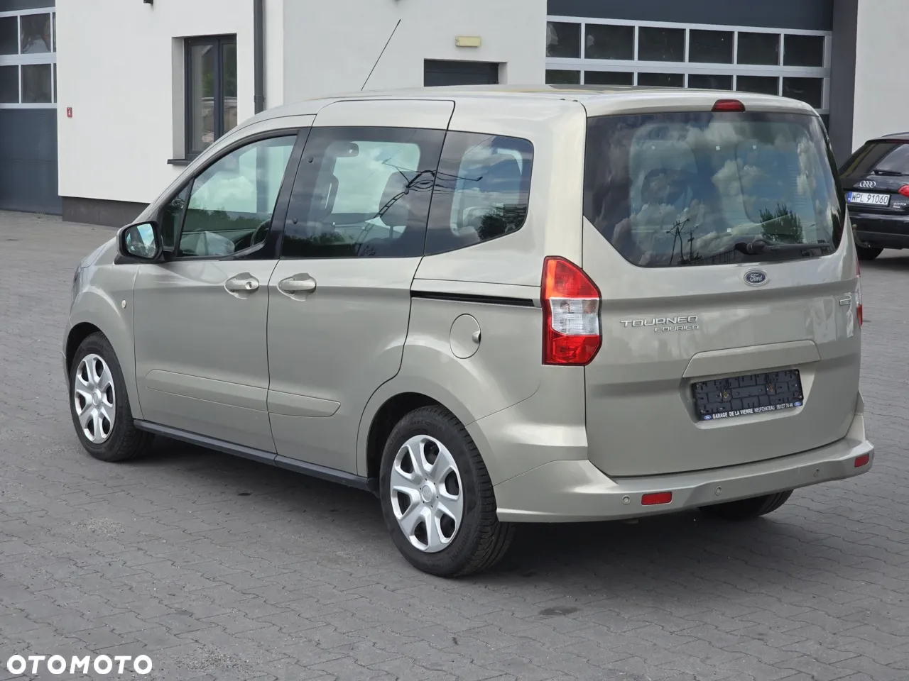 Ford Tourneo Courier 1.0 EcoBoost S&S Trend - 9
