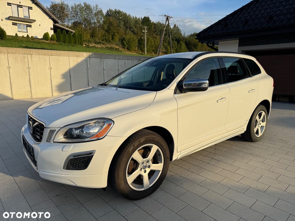 Volvo XC 60 D3 AWD R Design - 4