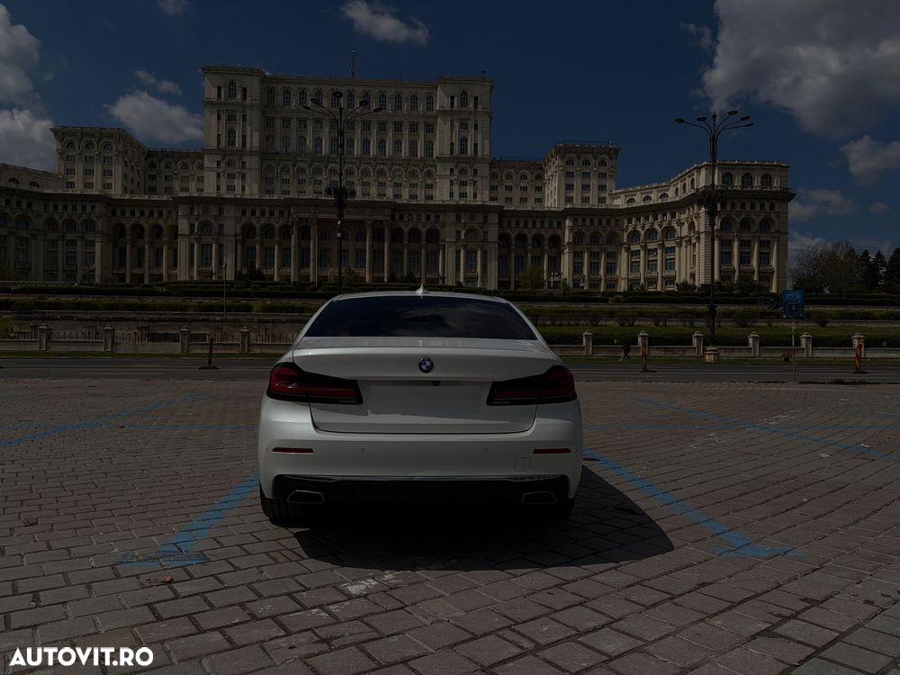 BMW Seria 5 530d xDrive AT MHEV - 19