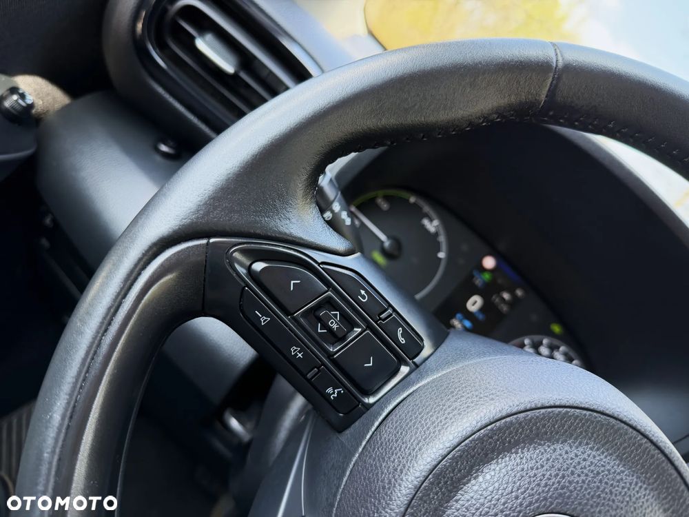 Toyota Yaris Hybrid 1.5 Comfort - 24