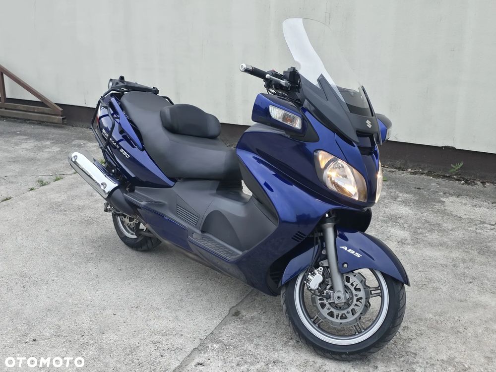 Suzuki Burgman - 9