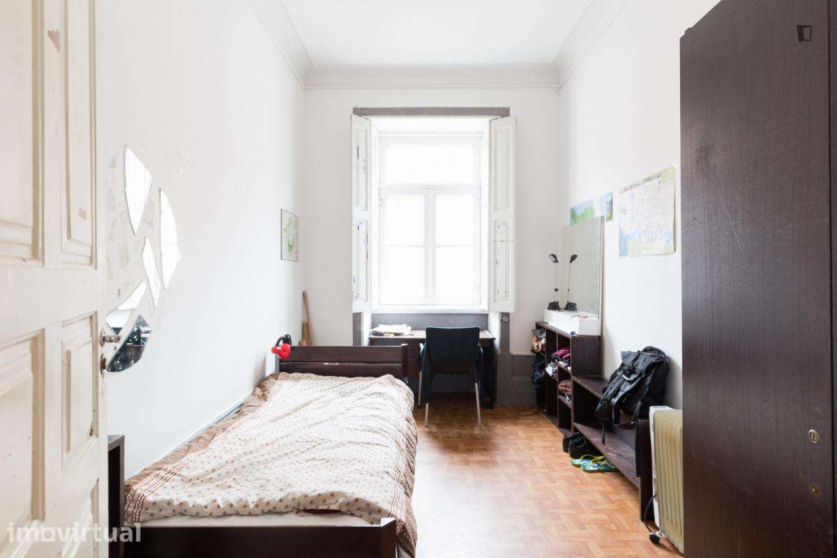 Quarto - localizado em Cedofeita Porto - Grande imagem: 3/21