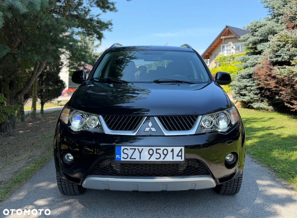 Mitsubishi Outlander 2.0 DID Intense + - 3
