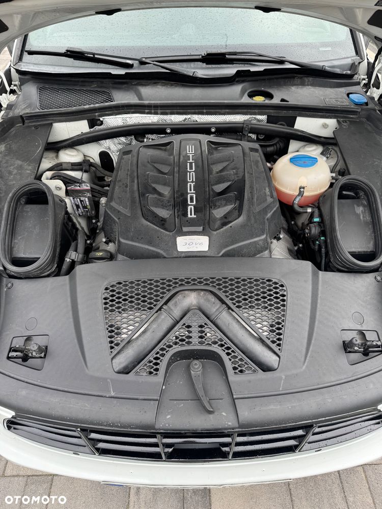 Porsche Macan - 14