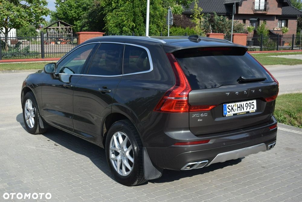 Volvo XC 60 D5 AWD Momentum - 10