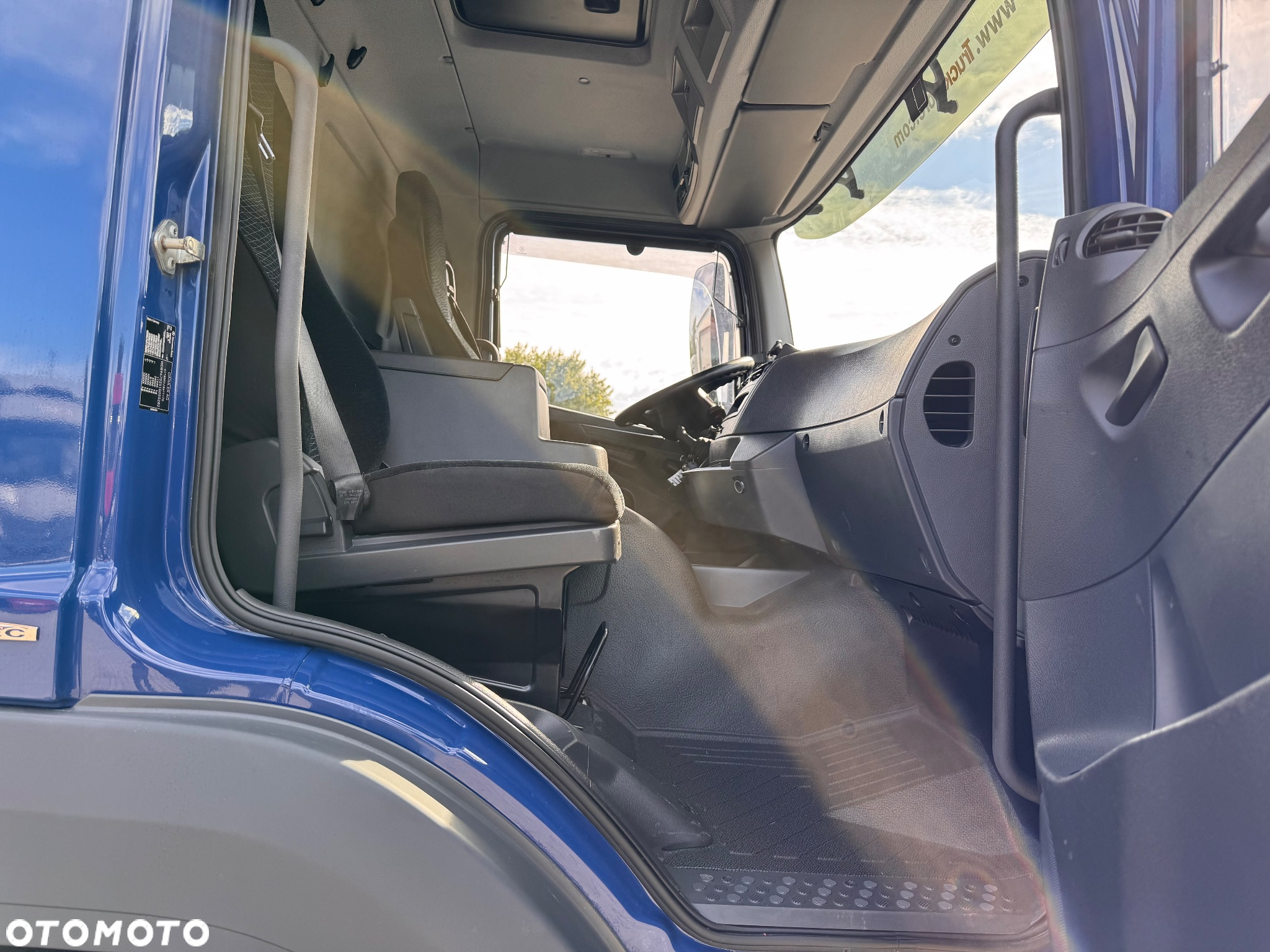 Mercedes-Benz ATEGO - 18