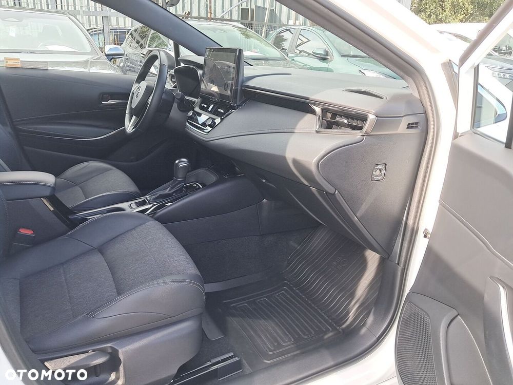 Toyota Corolla 1.8 Hybrid Style - 22