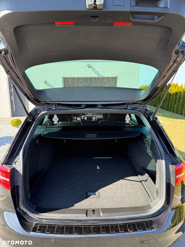 Volkswagen Passat 2.0 TDI SCR (BlueMotion Technology) Highline - 13