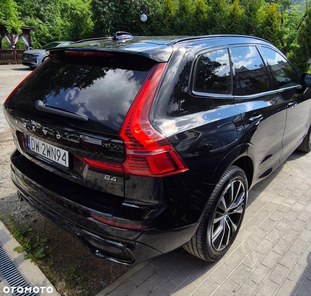 Volvo XC 60 B4 B Plus Dark - 4