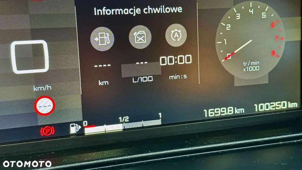 Citroën C4 Picasso - 10