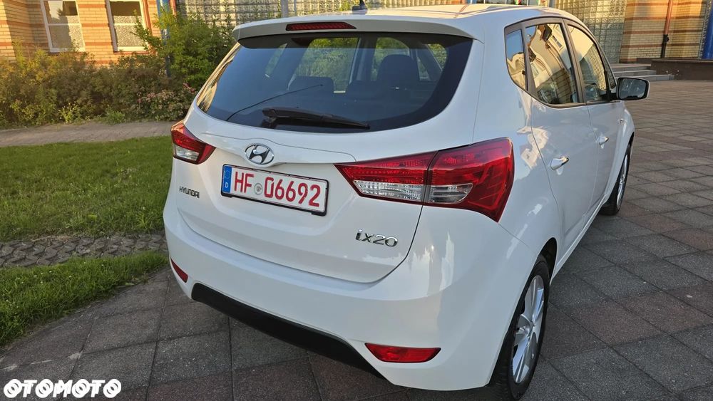 Hyundai ix20 - 10