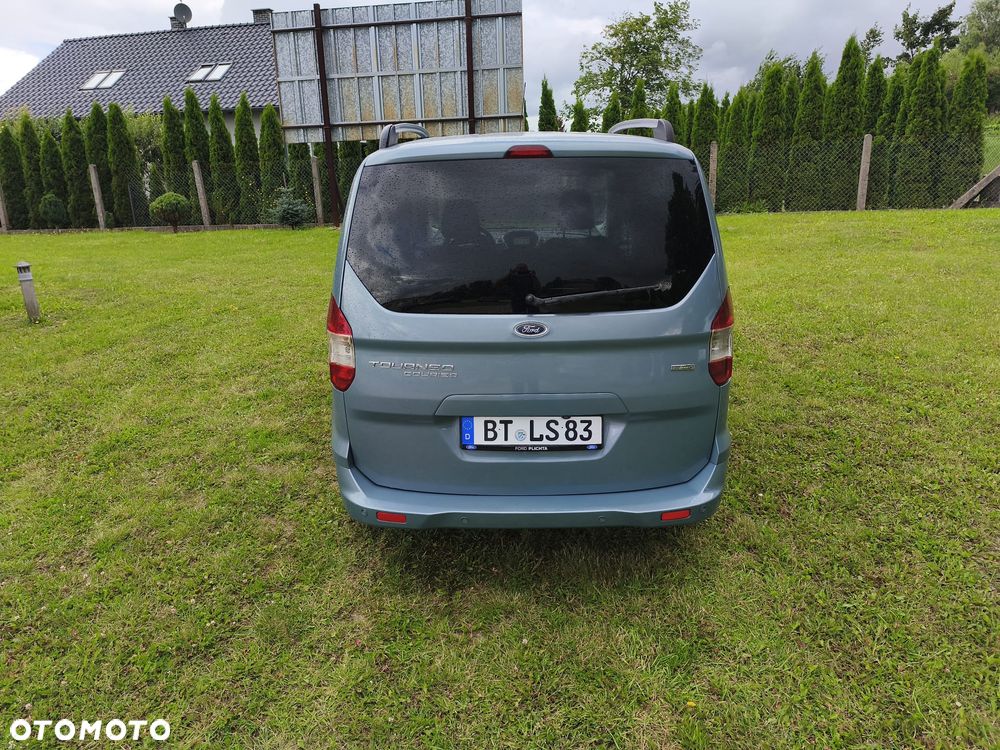 Ford Tourneo Courier 1.0 EcoBoost S&S Titanium - 6