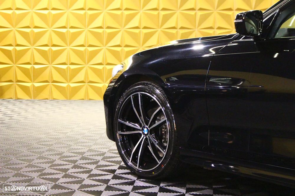 BMW 318 d Auto - 14