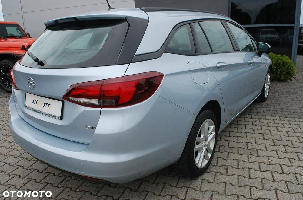 Opel Astra - 14
