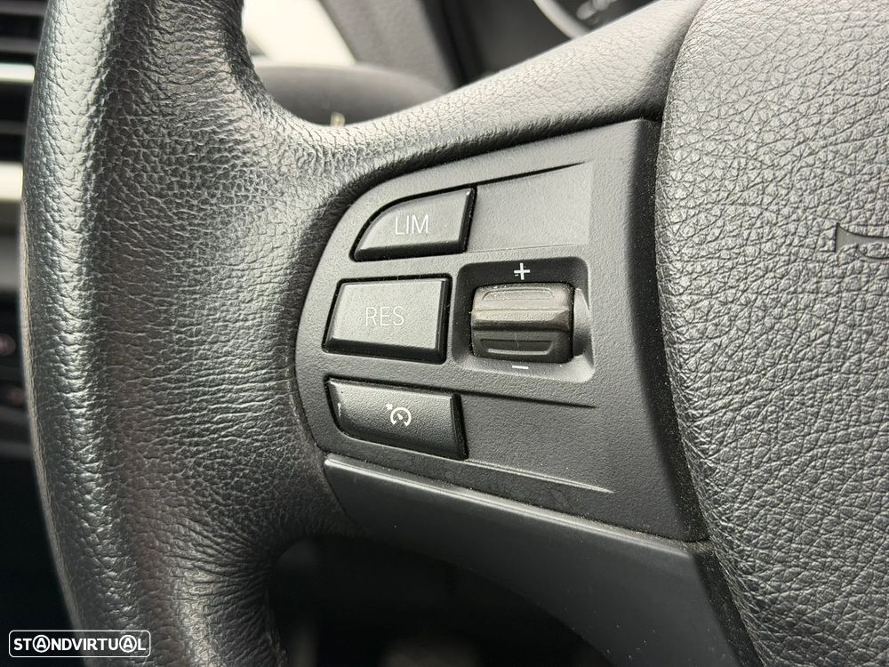 BMW 118 i Sport Line - 15