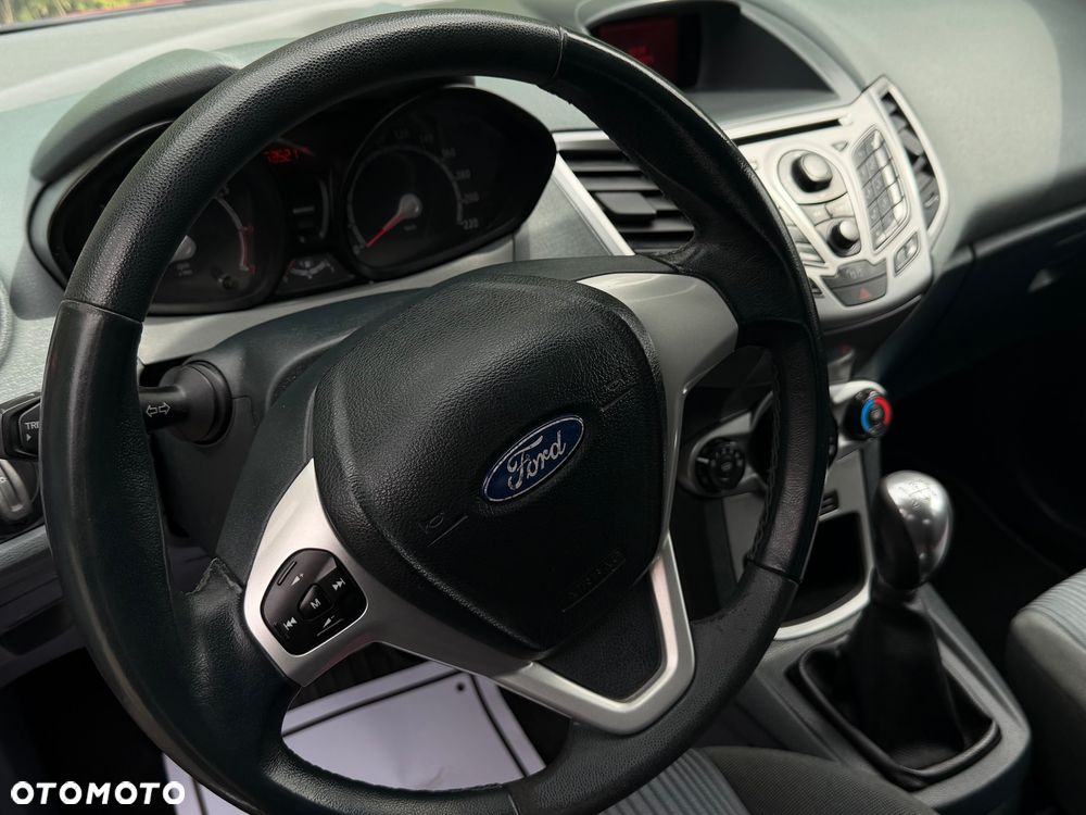 Ford Fiesta 1.25 Trend - 19