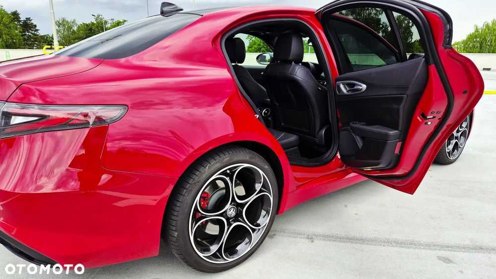 Alfa Romeo Giulia 2.0 Turbo Veloce Q4 - 16