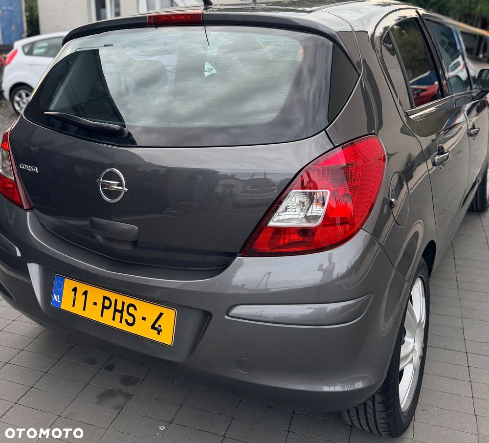 Opel Corsa 1.4 16V Color Elegance - 22