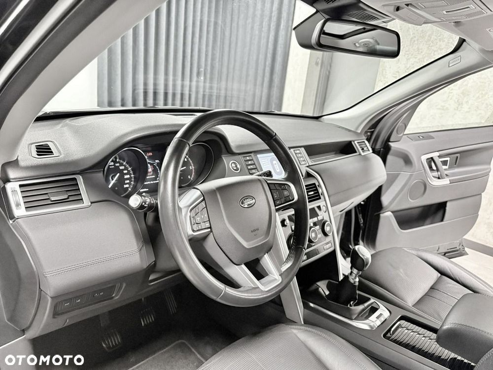 Land Rover Discovery Sport 2.0 TD4 HSE Luxury - 32